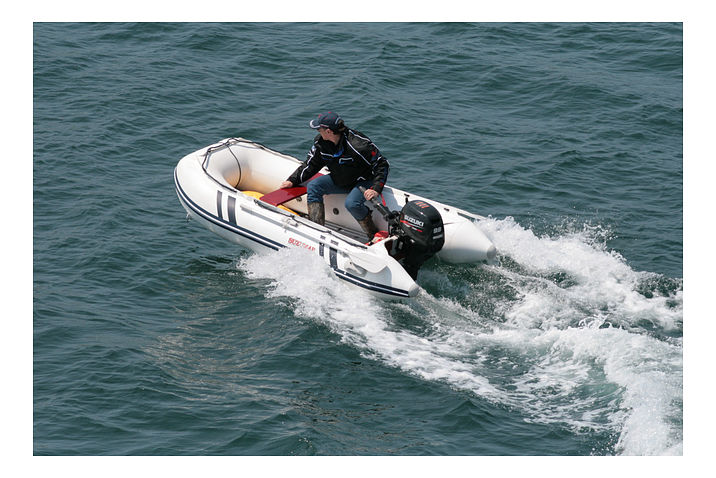 лодка надувная ПВХ Suzumar DS290AL, белая, пол алюминиевый